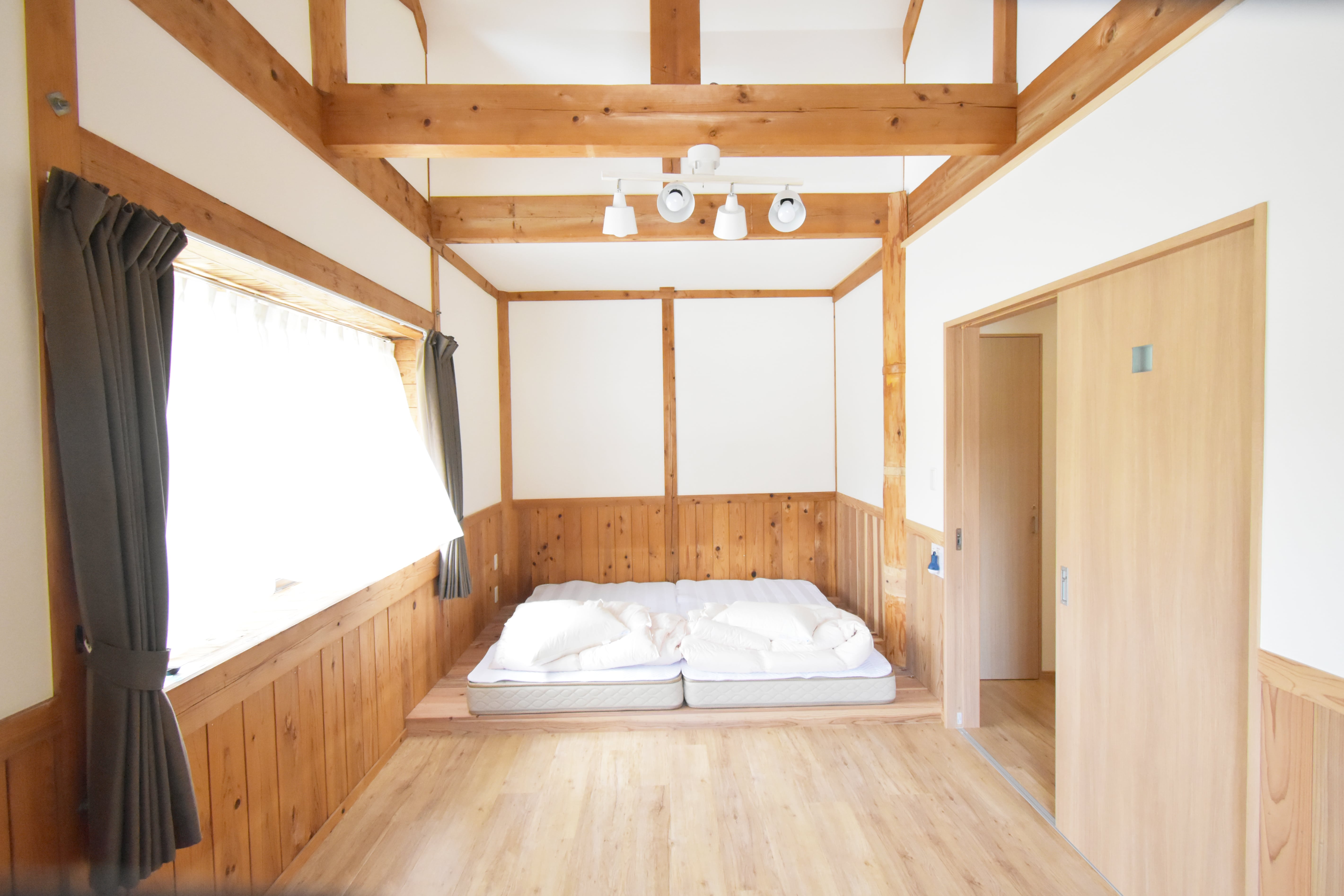 Accommodation plan
